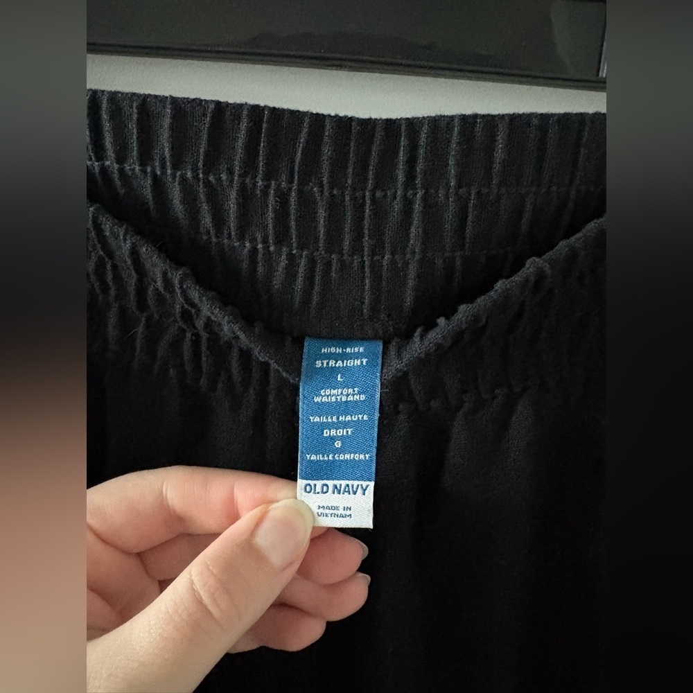 Old Navy High-Waisted Linen-Blend Straight Pants - Picture 4 of 6